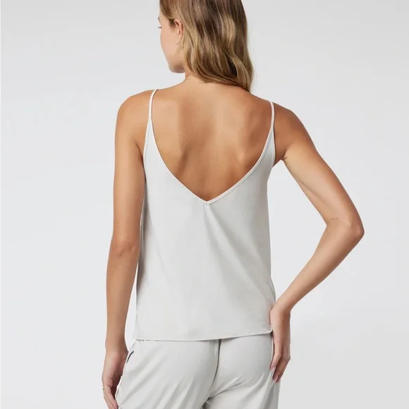 NWT Vuori Villa Cami in color Suede sz L - Picture 2 of 13